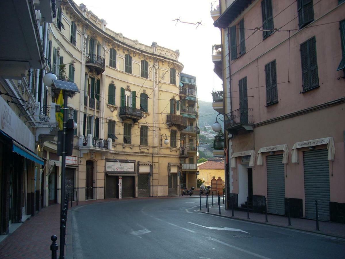 Appartamento Al Mare Di Ventimiglia Exteriér fotografie