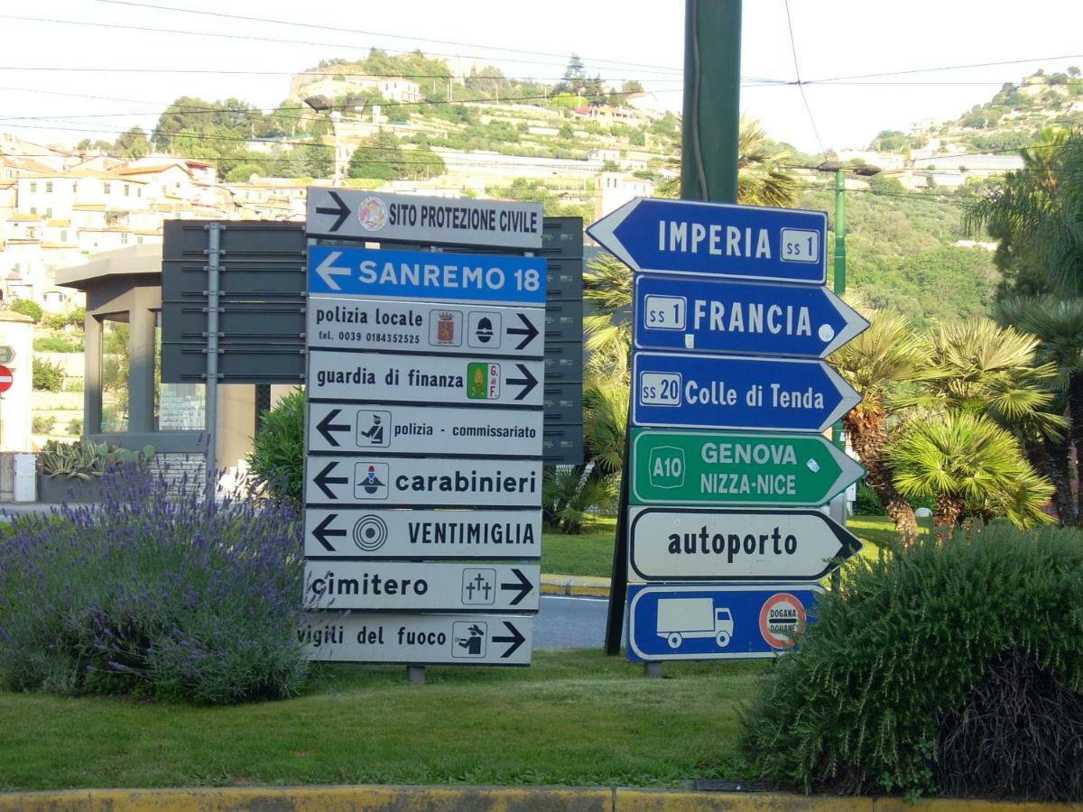 Appartamento Al Mare Di Ventimiglia Exteriér fotografie