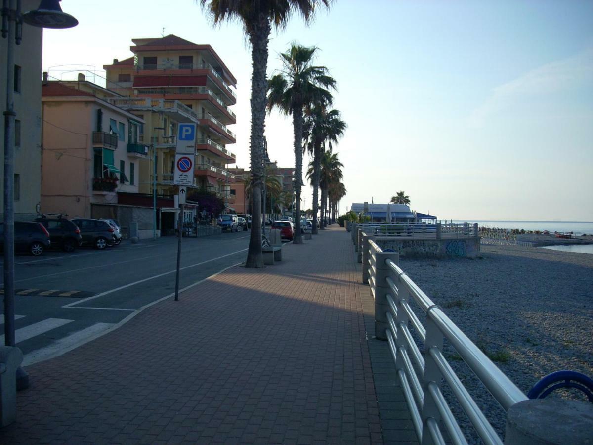 Appartamento Al Mare Di Ventimiglia Exteriér fotografie